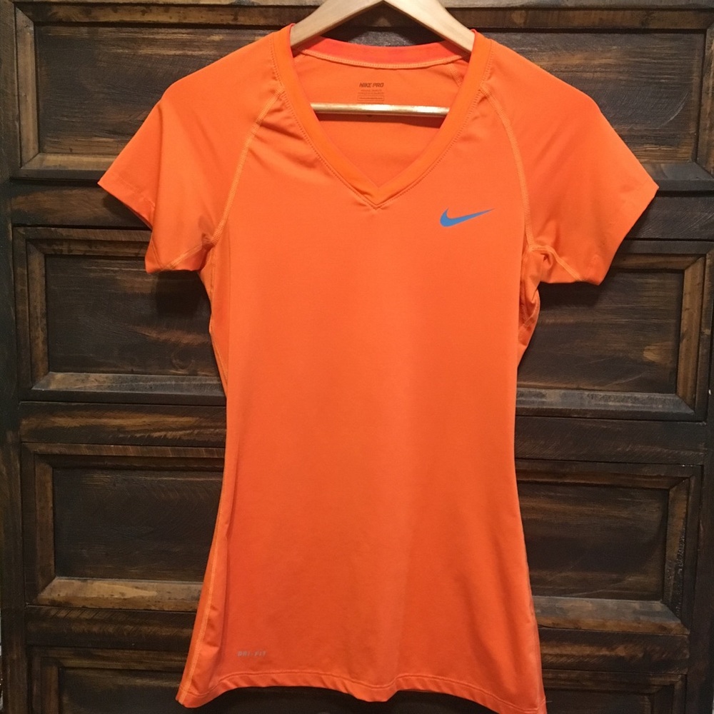 Women’s Nike Pro Fitted Dri-Fit Top